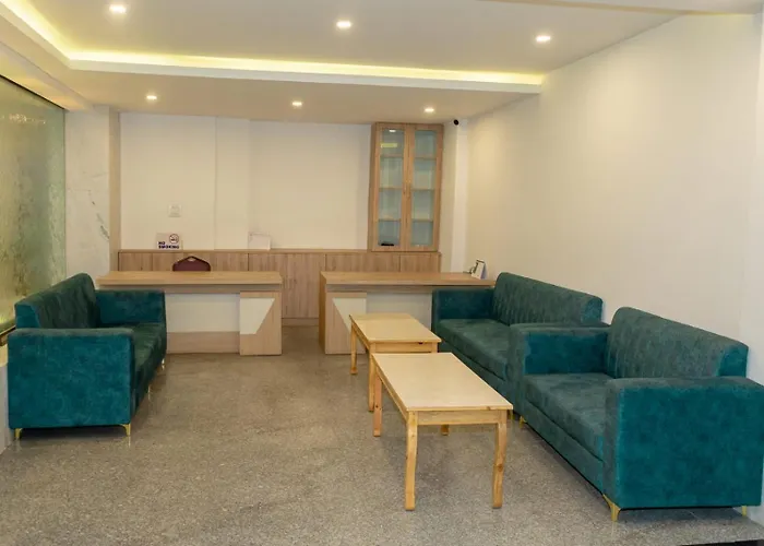 Badrinath Hotel