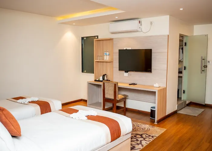 Hotel Badrinath 3*