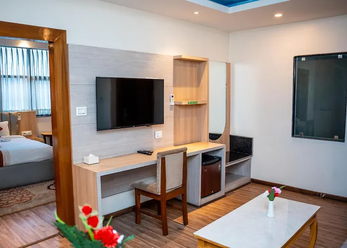 Hotel Badrinath 3*